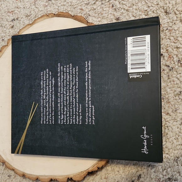 Pimp My Noodles Hardcover Cookbook Kathy Kordalis 2017 Hardie Grant Books - Picture 2 of 6